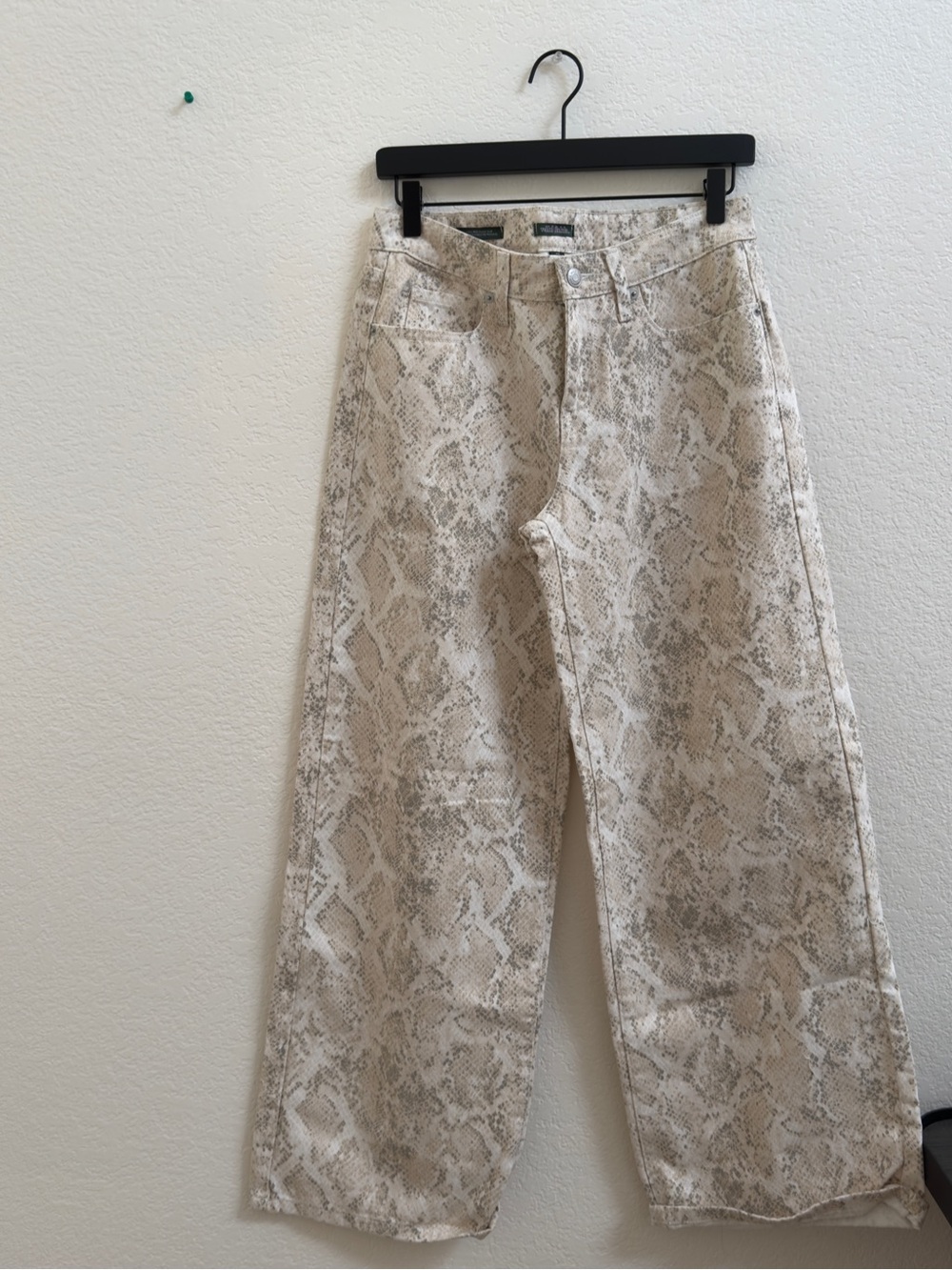 wild fable Beige Snake-Print low rise baggy jean
